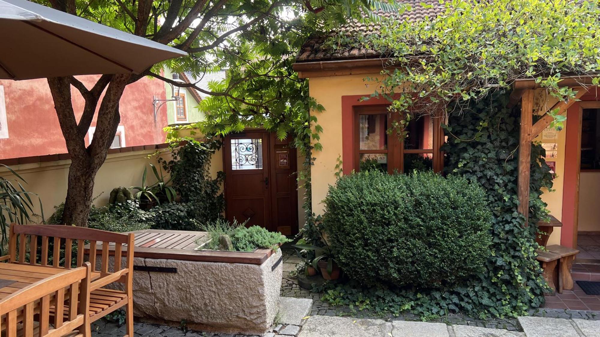 Hostel Postel Český Krumlov Εξωτερικό φωτογραφία